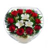 Композиция из роз и орхидей