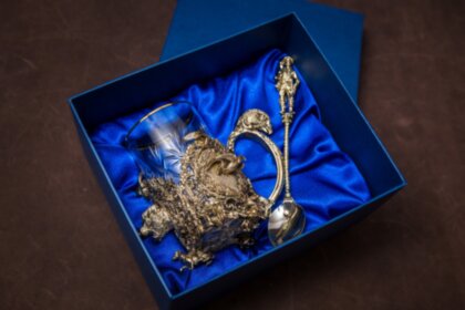 Подарочная коробка для подстаканника